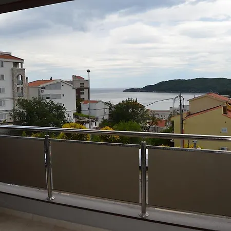 Maramada 1 I 4 * بودغوريتْسا