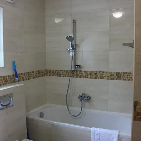 Maramada 1 I 4 شقة *